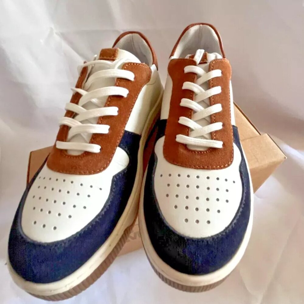 NIB Steve Madden Kids Shoes Sneakers Size US 2 Leather Upper Lace-Up Vamp